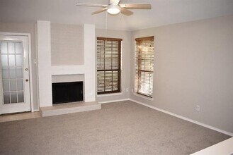 10300 Little Valley Rd in Fort Worth, TX - Building Photo - Building Photo