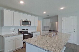 8740 SW 43rd Ter in Ocala, FL - Building Photo - Building Photo