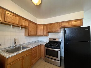 3824 S King St in Denver, CO - Building Photo - Building Photo