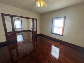 17 S Crawford St in Danville, IL - Building Photo - Building Photo