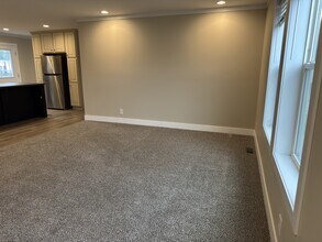 48599 Lakeview E in Shelby Township, MI - Building Photo - Building Photo