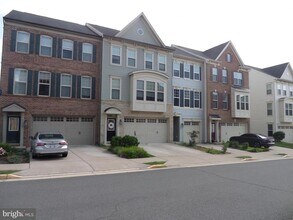 43359 Polenta Terrace in Chantilly, VA - Building Photo - Building Photo