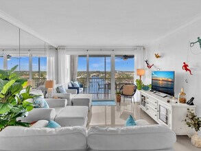 3100 S Ocean Blvd in Highland Beach, FL - Building Photo - Building Photo