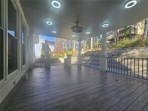 526 Coopers Pond Dr in Lawrenceville, GA - Building Photo - Building Photo