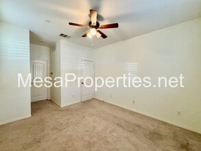 15595 Sesame Seed Ave in Fontana, CA - Building Photo - Building Photo