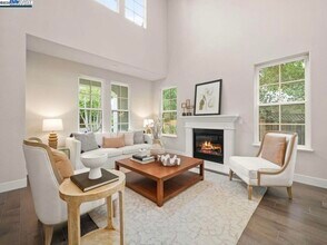 1588 Alamo Way in Alamo, CA - Building Photo - Building Photo