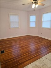 25 Old Oak Ave in Cranston, RI - Building Photo - Building Photo