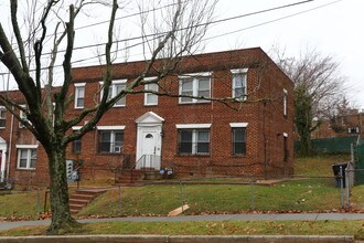 2617 30th St SE in Washington, DC - Building Photo - Building Photo