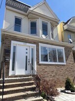 132 Bayview Ave in Jersey City, NJ - Building Photo