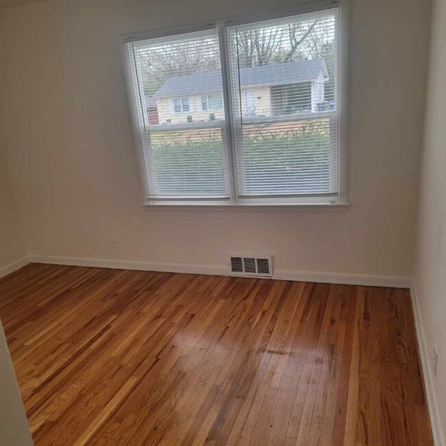 55 La Venta Dr in Florissant, MO - Building Photo - Building Photo