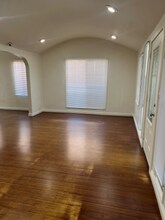 1815 W 66th St in Los Angeles, CA - Building Photo - Building Photo