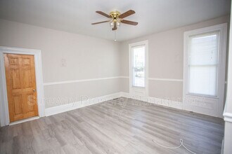 21 N Lenola Rd in Moorestown, NJ - Building Photo - Building Photo