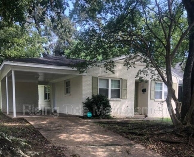 property at 2131 E 2nd St