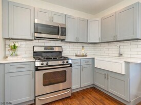 116 Franklin St in Bloomfield, NJ - Building Photo