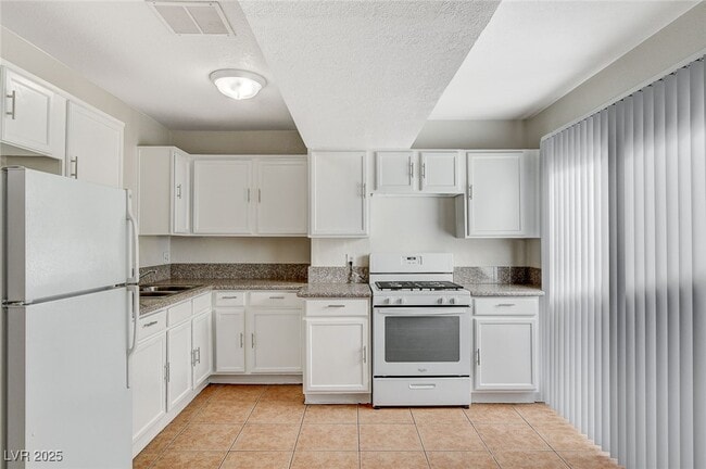 property at 5813 W Balzar Ave