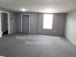 701 1st Ave in Montgomery, WV - Building Photo - Building Photo