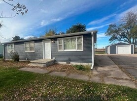 4218 US-30 in Grand Island, NE - Building Photo