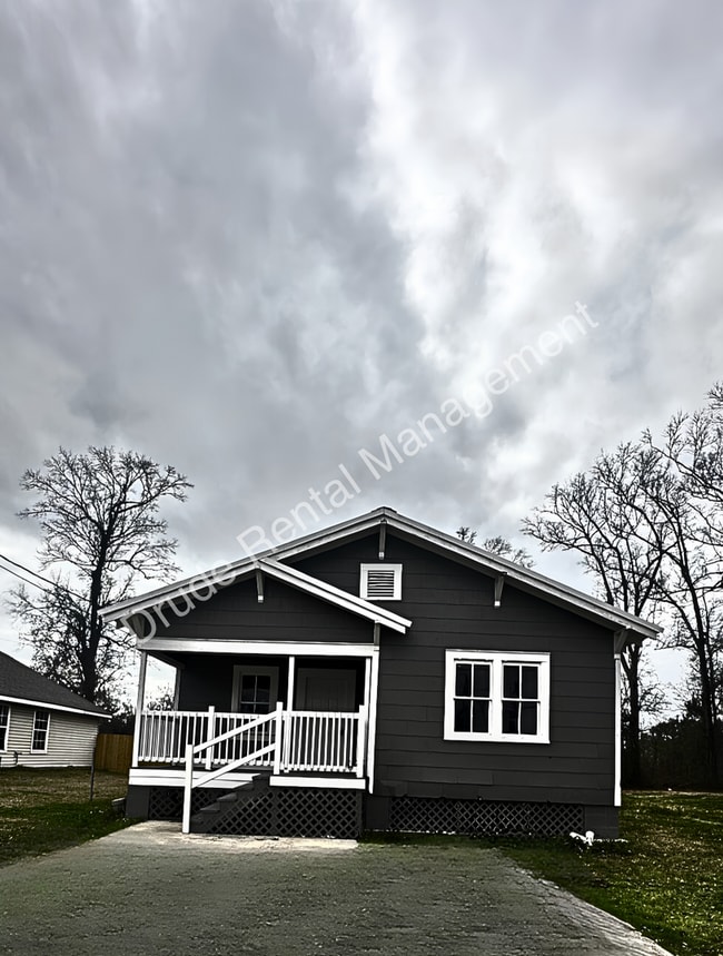 property at 408 E Michigan Ave