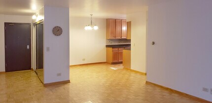 835 Pearson St in Des Plaines, IL - Building Photo - Building Photo