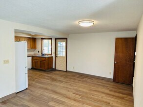 1016 NE 100th Ave in Vancouver, WA - Building Photo - Building Photo