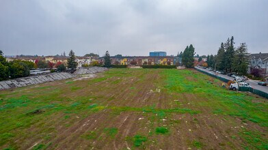 1097 Munich Ter in Sunnyvale, CA - Building Photo - Building Photo