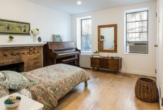 104 Butler St in Brooklyn, NY - Building Photo - Interior Photo