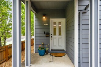 4022 SE 52nd Ave in Portland, OR - Building Photo - Building Photo