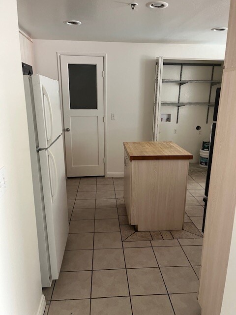 5350 White Oak Ave, Unit 114 in Encino, CA - Building Photo - Building Photo