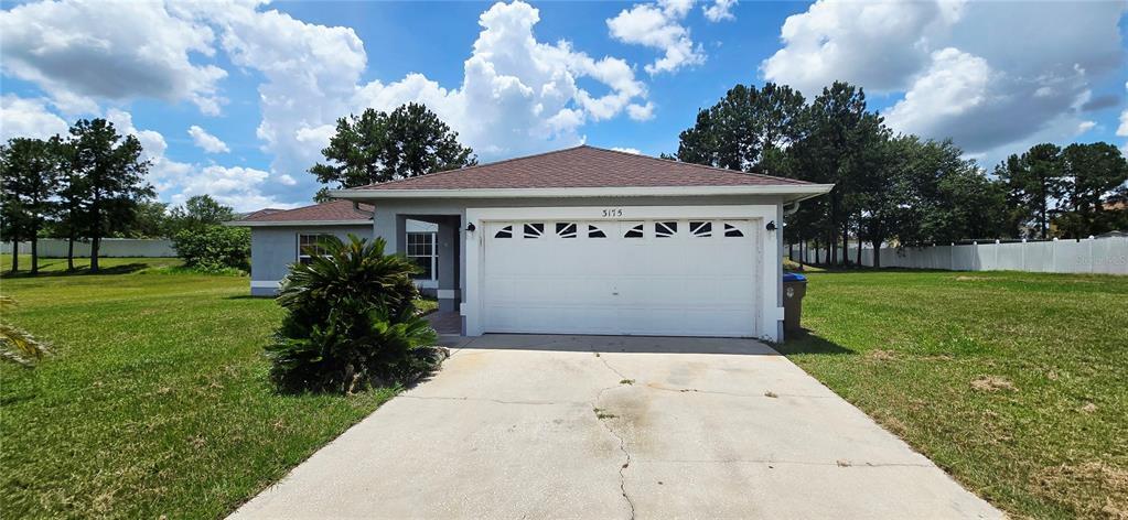 3175 Victoria Dr in Kissimmee, FL - Building Photo