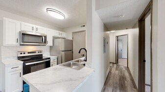 Parkview Apartments in Columbus, OH - Building Photo