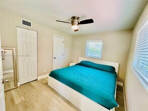 1002 S 27th Ave in Hollywood, FL - Building Photo - Building Photo