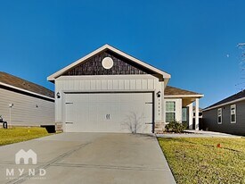 15442 Maple Ter Dr in Conroe, TX - Building Photo