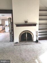 611 Andover Rd in Newtown Square, PA - Foto de edificio - Building Photo