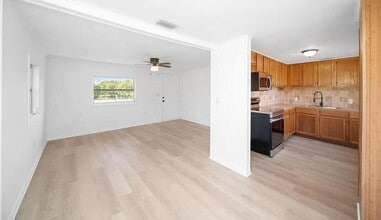 1520 Hunter Rd in Okeechobee, FL - Building Photo - Building Photo