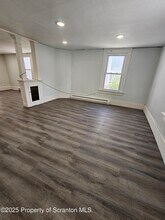 45 Williams Ave in Carbondale, PA - Building Photo - Building Photo