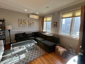 12 Ibbetson St in Somerville, MA - Building Photo - Building Photo