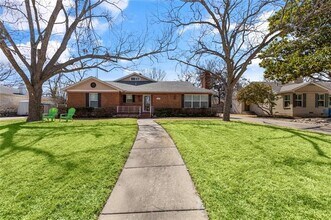 3631 S Hills Ave in Fort Worth, TX - Building Photo - Building Photo