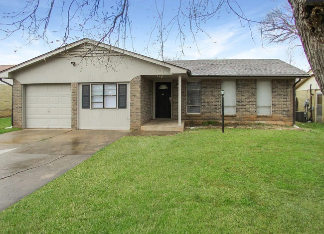 property at 429 E Hillcrest Ln