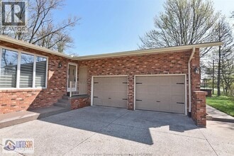 600 Cousineau Rd in Windsor, ON - Building Photo - Building Photo