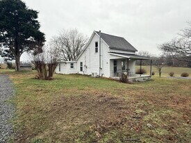 5024 Albright Rd in Clarksville, TN - Building Photo