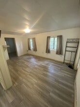 129 Dora Ave in Tavares, FL - Building Photo - Building Photo