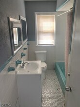 700 Louis Ave in Linden, NJ - Building Photo - Building Photo