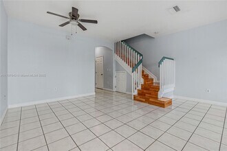 5460 NW 107th Ave in Doral, FL - Building Photo - Building Photo