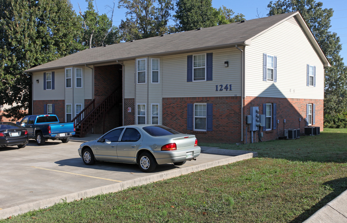 Parkway Place Apartments in Clarksville, TN - Foto de edificio