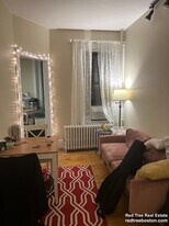 583 Beacon St in Boston, MA - Building Photo