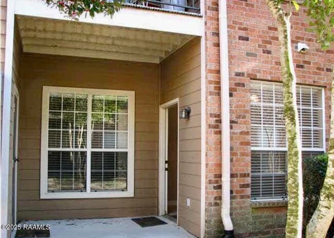 property at 4464 Highland Rd