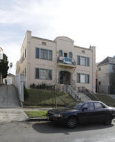 210 N Kenmore Ave in Los Angeles, CA - Foto de edificio - Building Photo