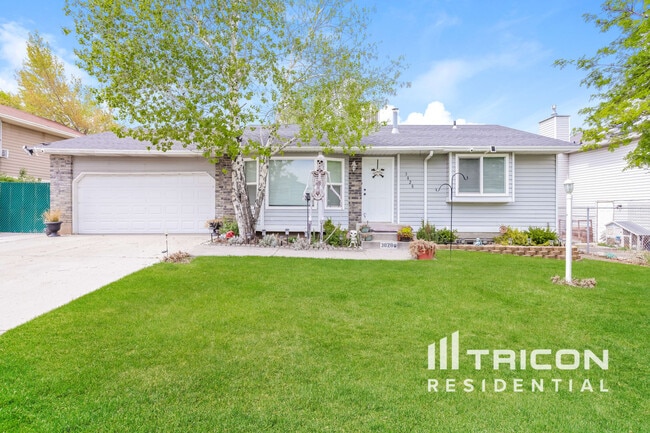 property at 3828 S 6325 W