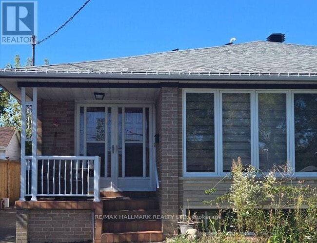 property at 8 Hucknall Rd