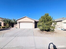 5770 W Golden Ln in Glendale, AZ - Building Photo